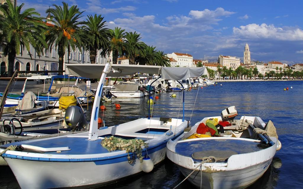 Apartment Aspalathos Centar - City Center, A Few Minutes' Walking Distance To The Unesco Palace, Parking Lot In Front Of The Apartment Split Exteriér fotografie